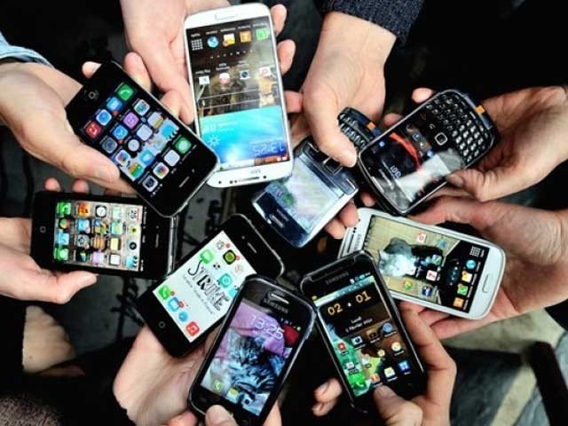 mobile users in pakistan