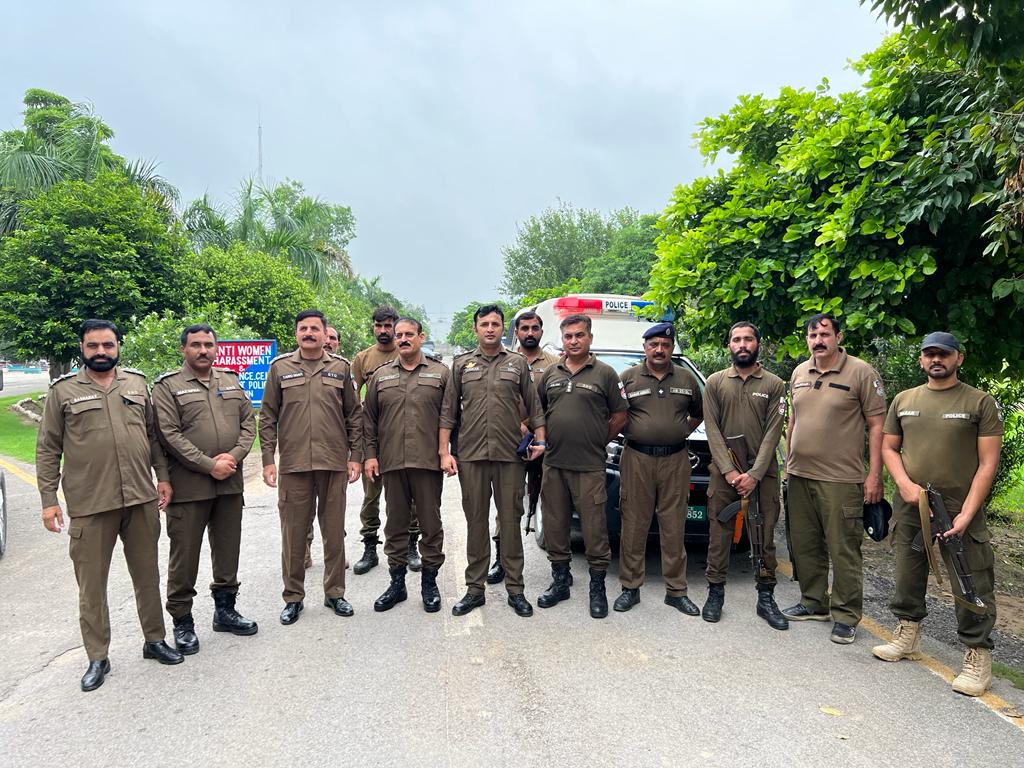 flag march by punjab police