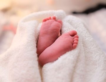 A woman gave birth to 6 children at the same time in Karachi Jinnah Hospital