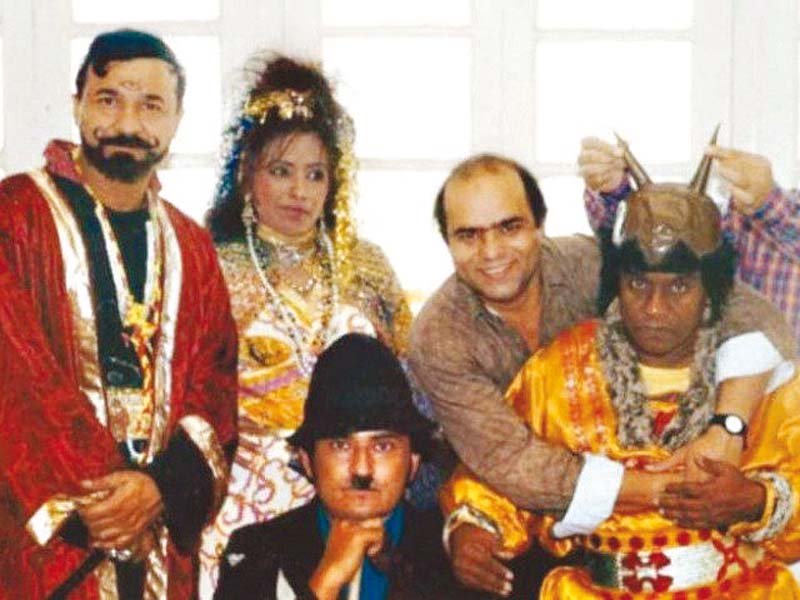 pakistani drama ainak wala jin