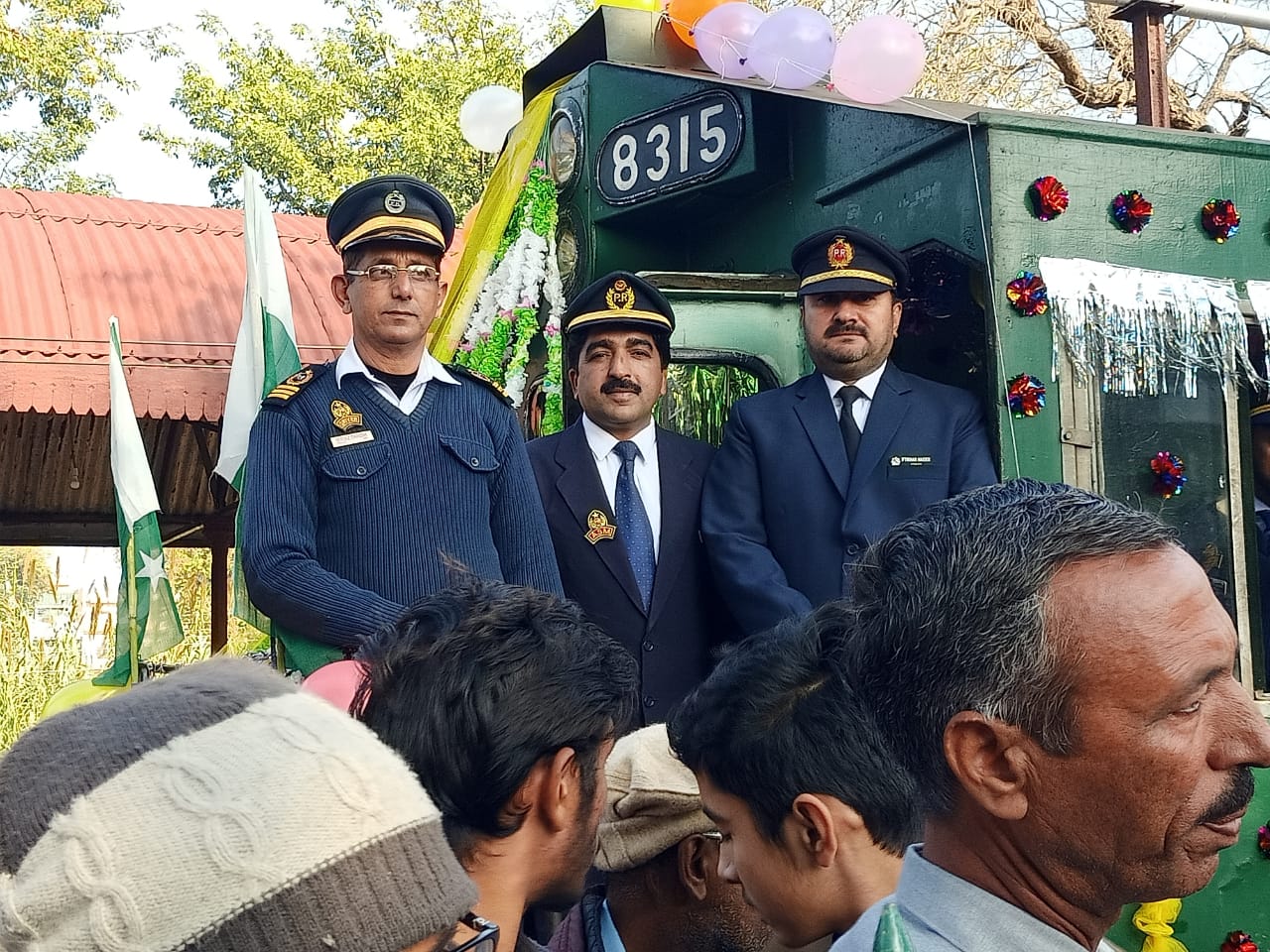 malakwal to PD Khan train service