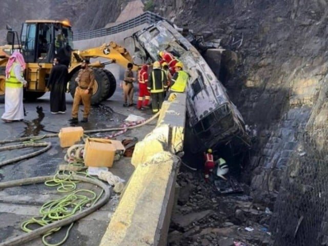 20 Umrah pilgrims died after a bus overturned in Saudi Arabia