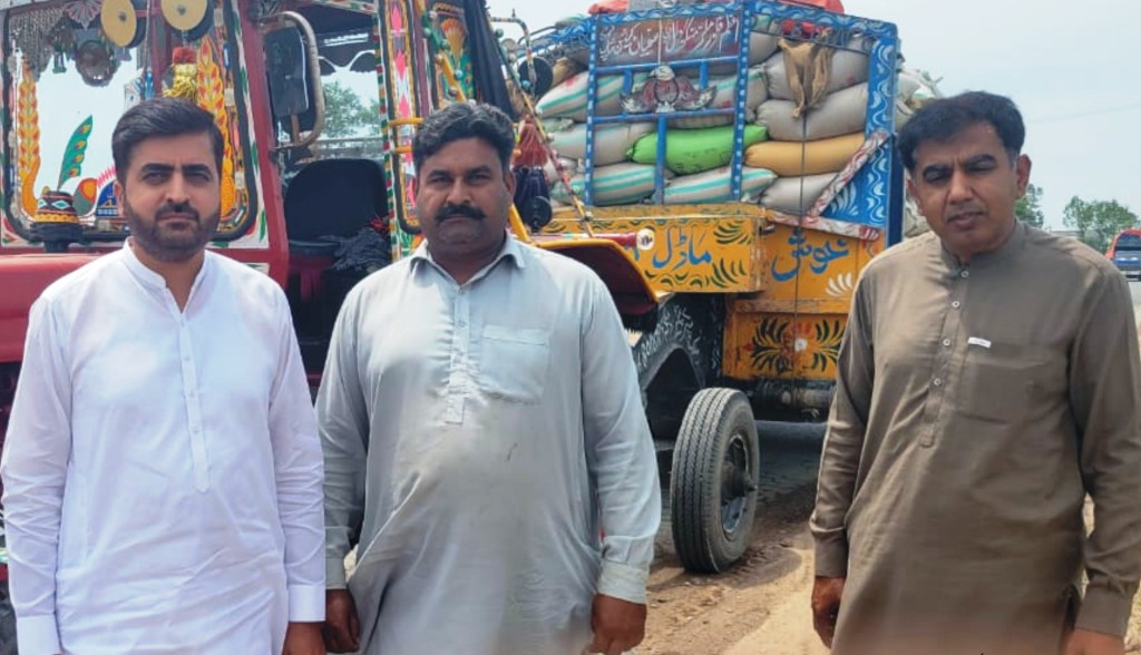 An attempt to smuggle wheat from Mandi Bahauddin was foiled