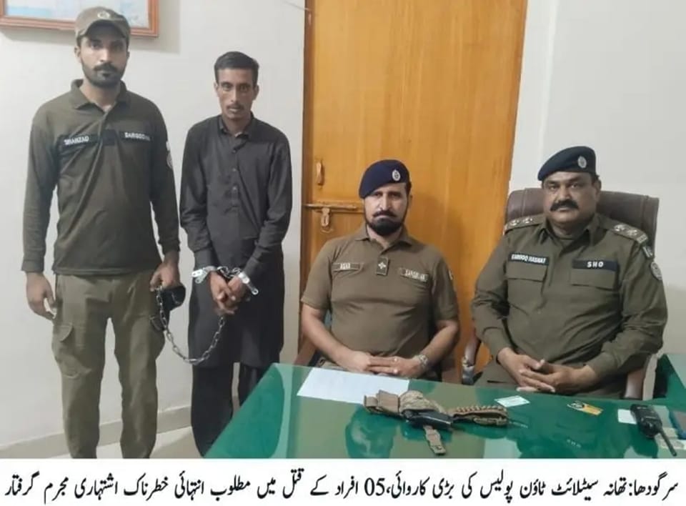 Sargodha Police arrested the wanted accused of murder in Mandi