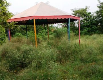 The public park built with crores of rupees is in a state of disrepair