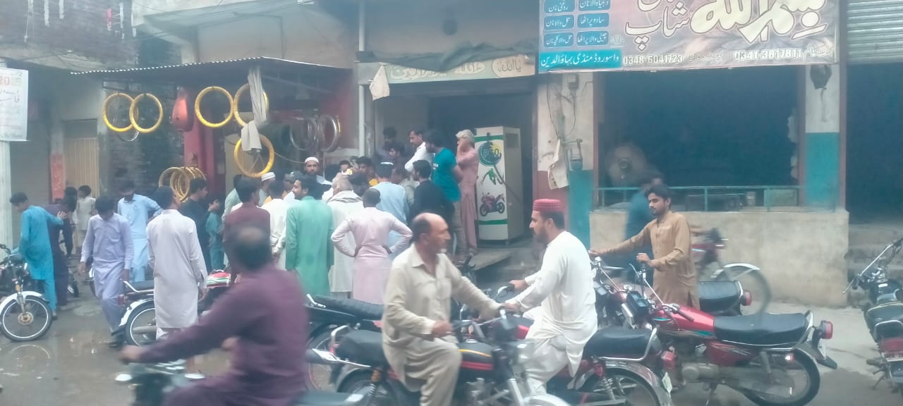 Illegal and expensive petrol is being sold in public on Wasu Road