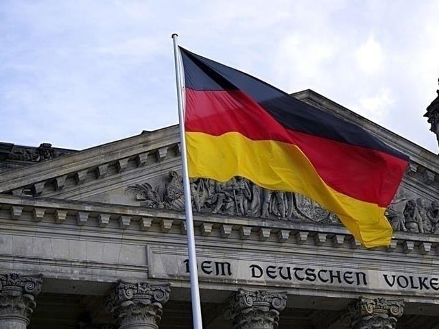 It became easier for immigrants to obtain German citizenship.