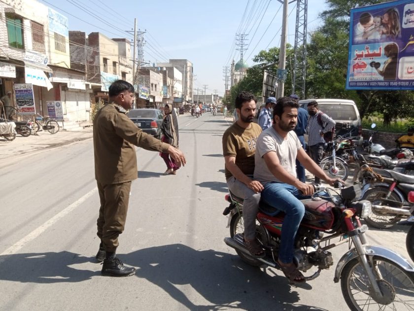traffic police mandi bahauddin action
