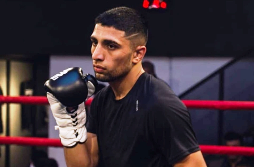 pakistani boxer shujat manzoor